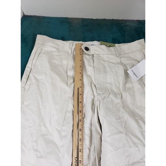Goodfellow Pants Size 32x32 Mens Beige Chino Khaki Stretch Work Pleated NWT - Picture 9 of 15